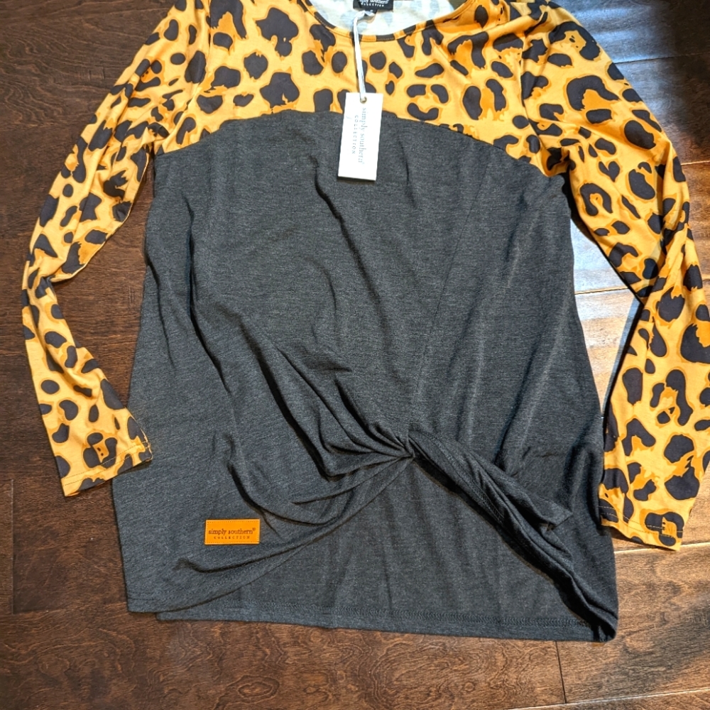 Simply southern Leopard Shirt NWT